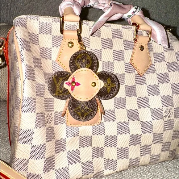 💞 Monogram Vivienne Doll puffed bag charm - Picture 2 of 12